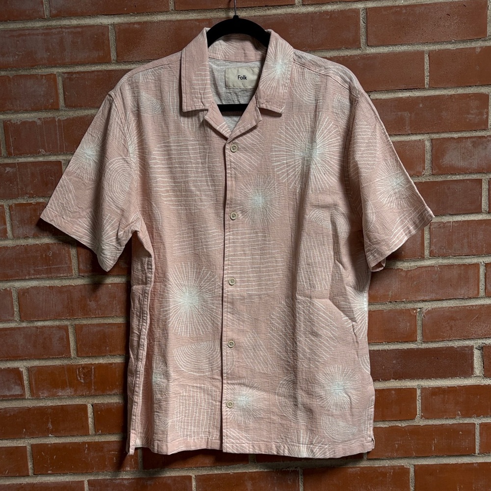 Folk Short-Sleeve Button-Up Shirt — Dusty Pink with White Starburst